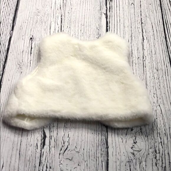 š*6/$30* ChildrenāsĀ Place Faux Fur Vestā9-12 m - Picture 3 of 3